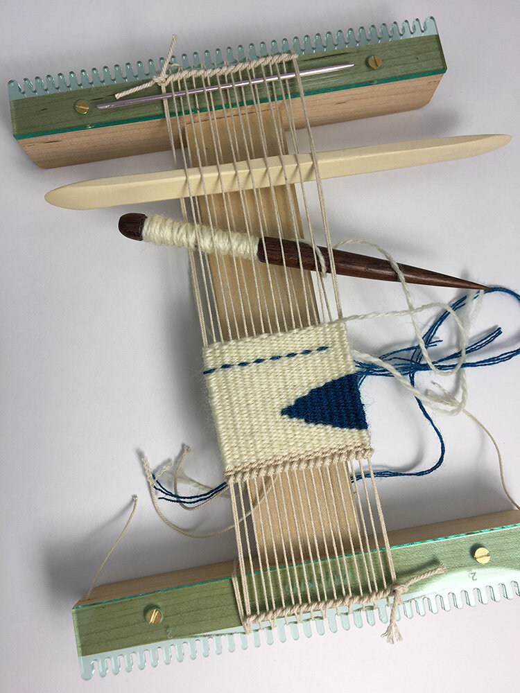 My take on innovating weaving - that darn mini loom : r/weaving