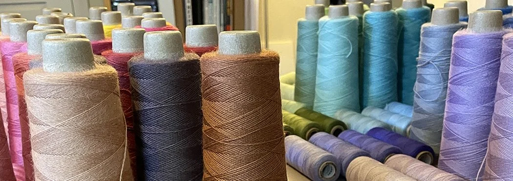 Choosing weft colors for tapestry weaving: Overcoming choice paralysis!