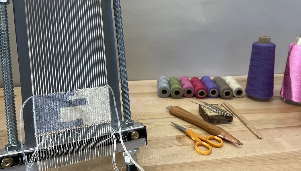 Vertical lines: joins and illusions