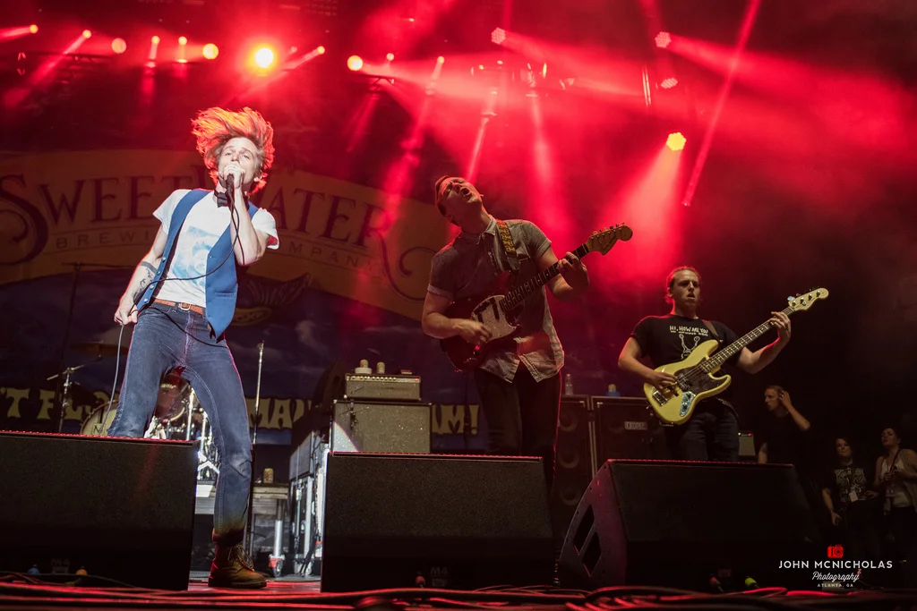 Cage the Elephant_17042124898_l.jpg