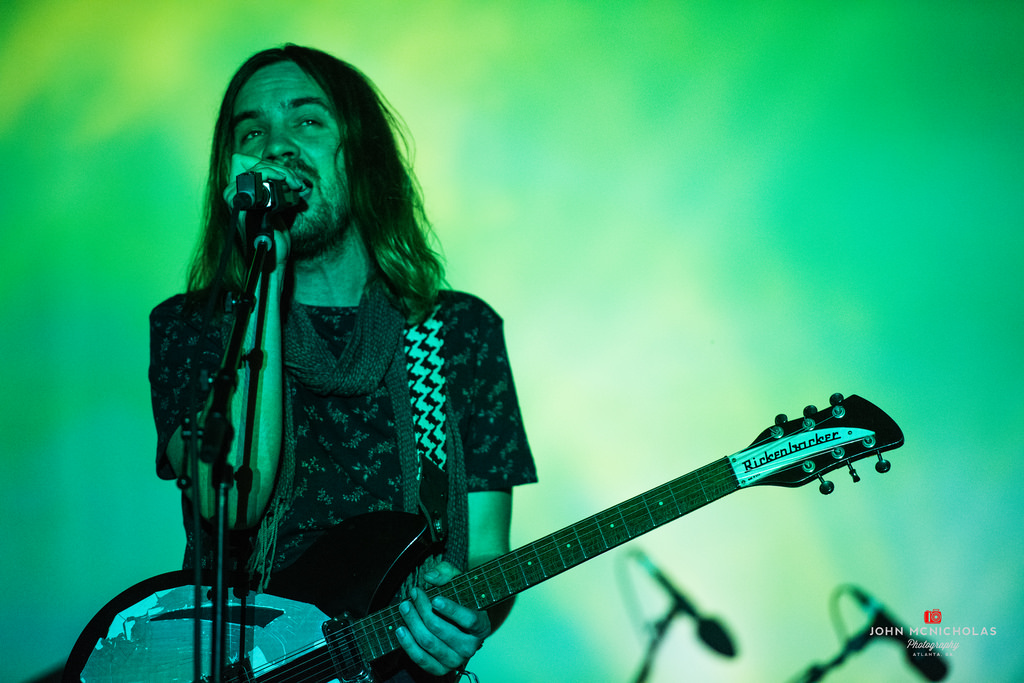 Tame Impala_17293318804_l.jpg