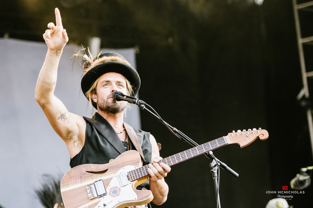 Xavier Rudd & the United Nations_17294728183_l.jpg