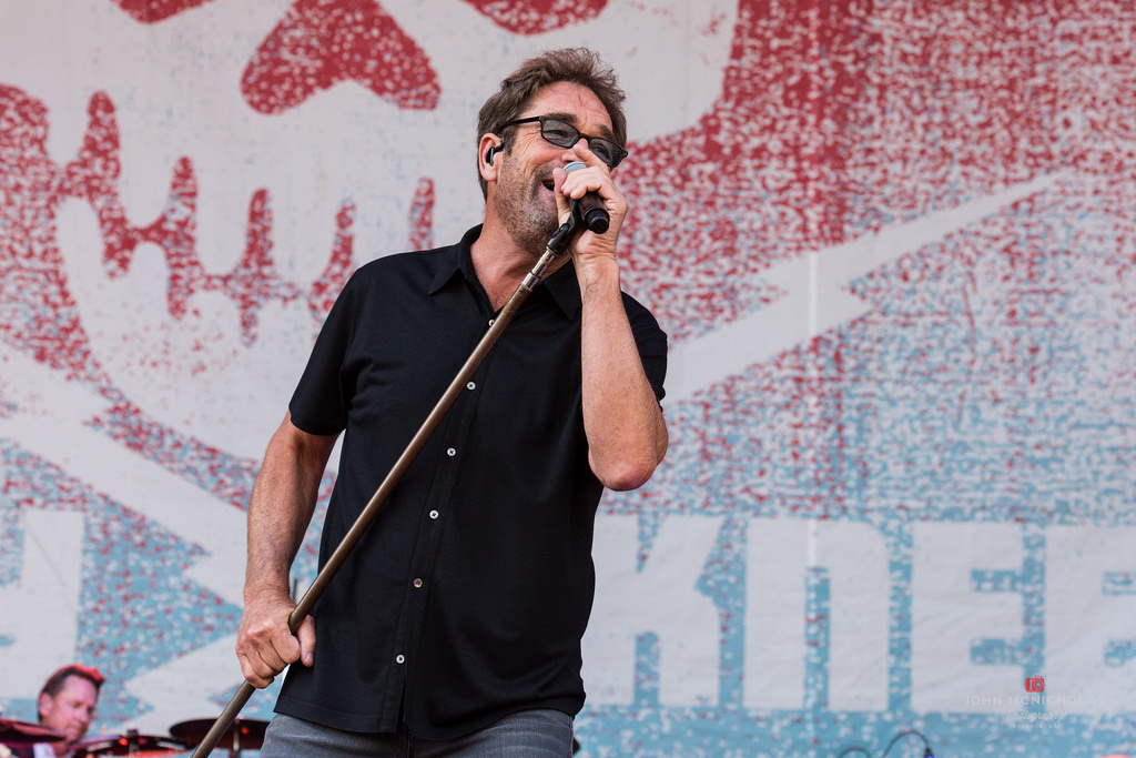Huey Lewis and the News_27755934090_l.jpg
