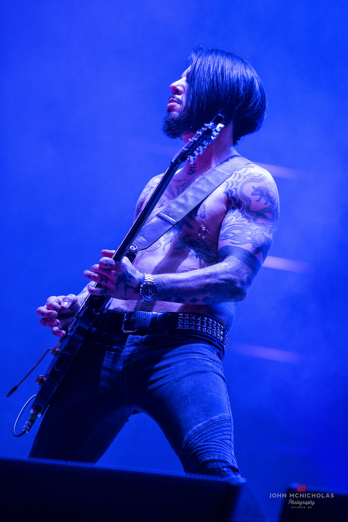 Jane's Addiction_27550824955_l.jpg