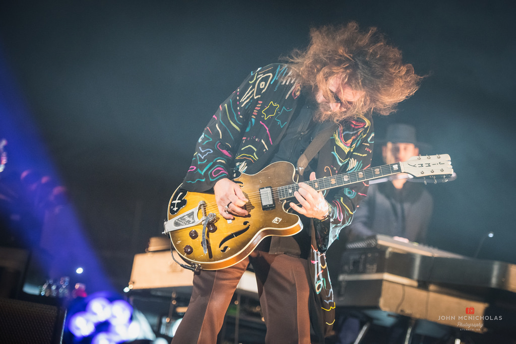 My Morning Jacket_28320749121_l.jpg