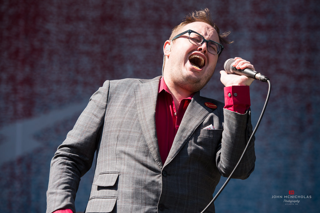 St Paul and the Broken Bones_28752592335_l.jpg