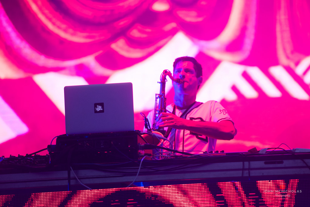 Big Gigantic_30130516531_l.jpg