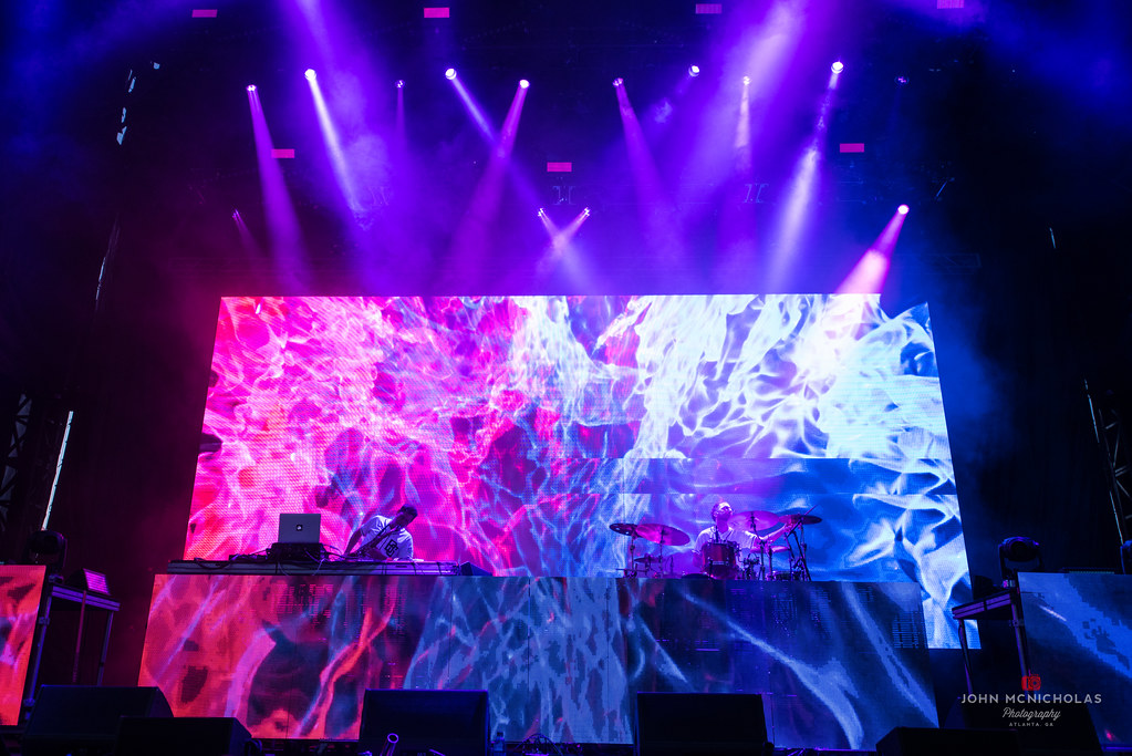 Big Gigantic_30181145016_l.jpg