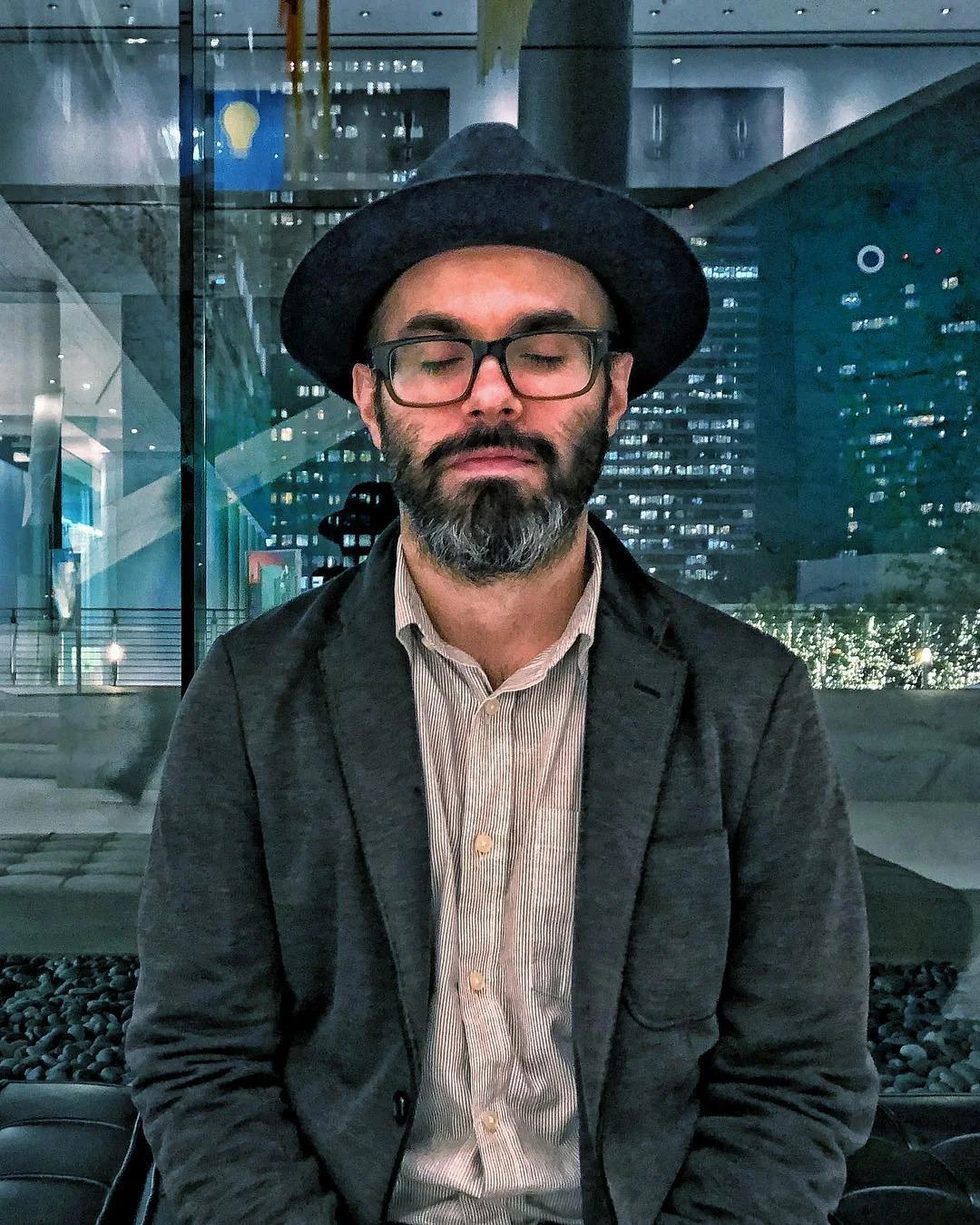 Nice 18 min listen with @r8r and @kalikayap on the benefits of meditation for entrepreneurs, filmmakers, and everyone else! bit.ly/bradleyEOpod
Upcoming courses in LA, NYC, and Philly: mdt8.com for more