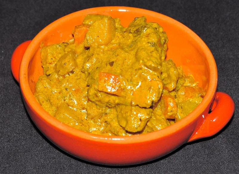 Chicken curry with potatoes and carrots