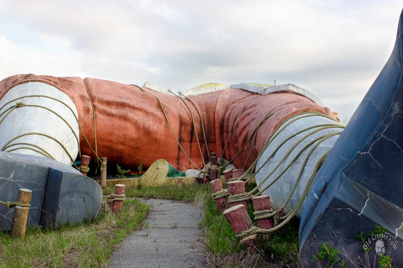 Gulliver's giant itchy ballsack