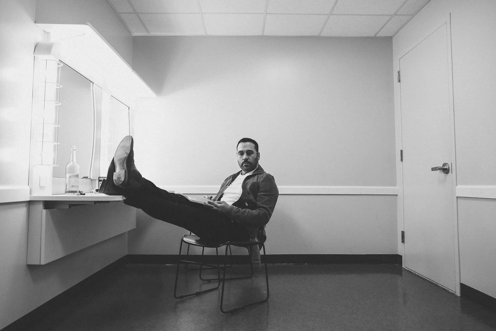 Jeremy Piven backstage before his comedy set in Ft. Lauderdale, FL.