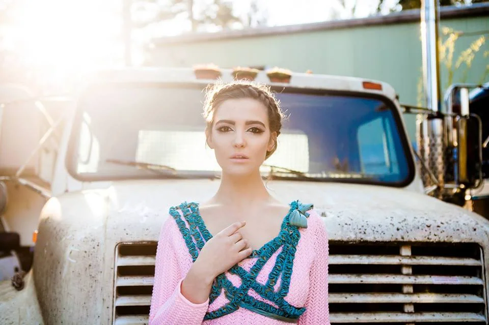 AislingLisaRivers60'sShoot.jpg