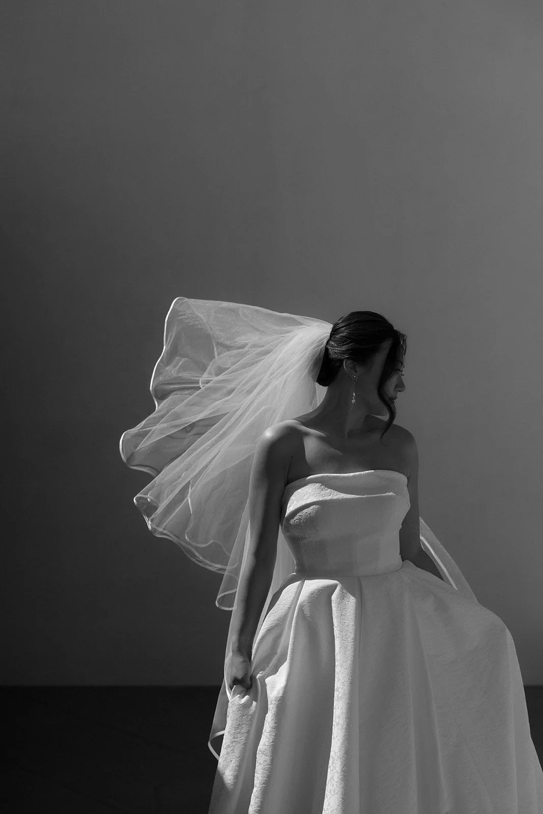 dlindenlaubphotography-the-inn-at-laurel-point-wedding-nate-ruby-sneaks-21_websize.jpg
