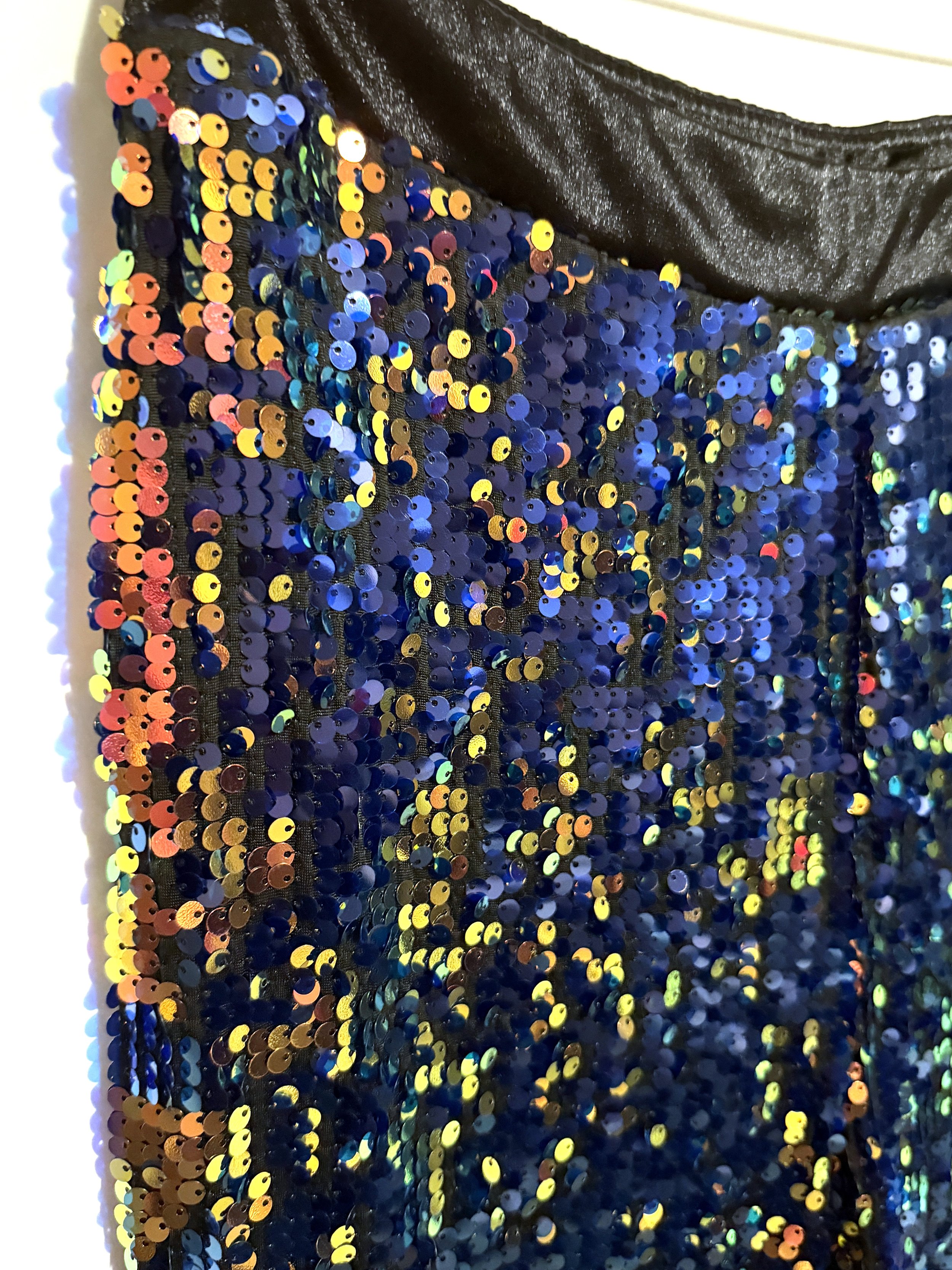 ColouredsequinstretchpantsDetail.JPG