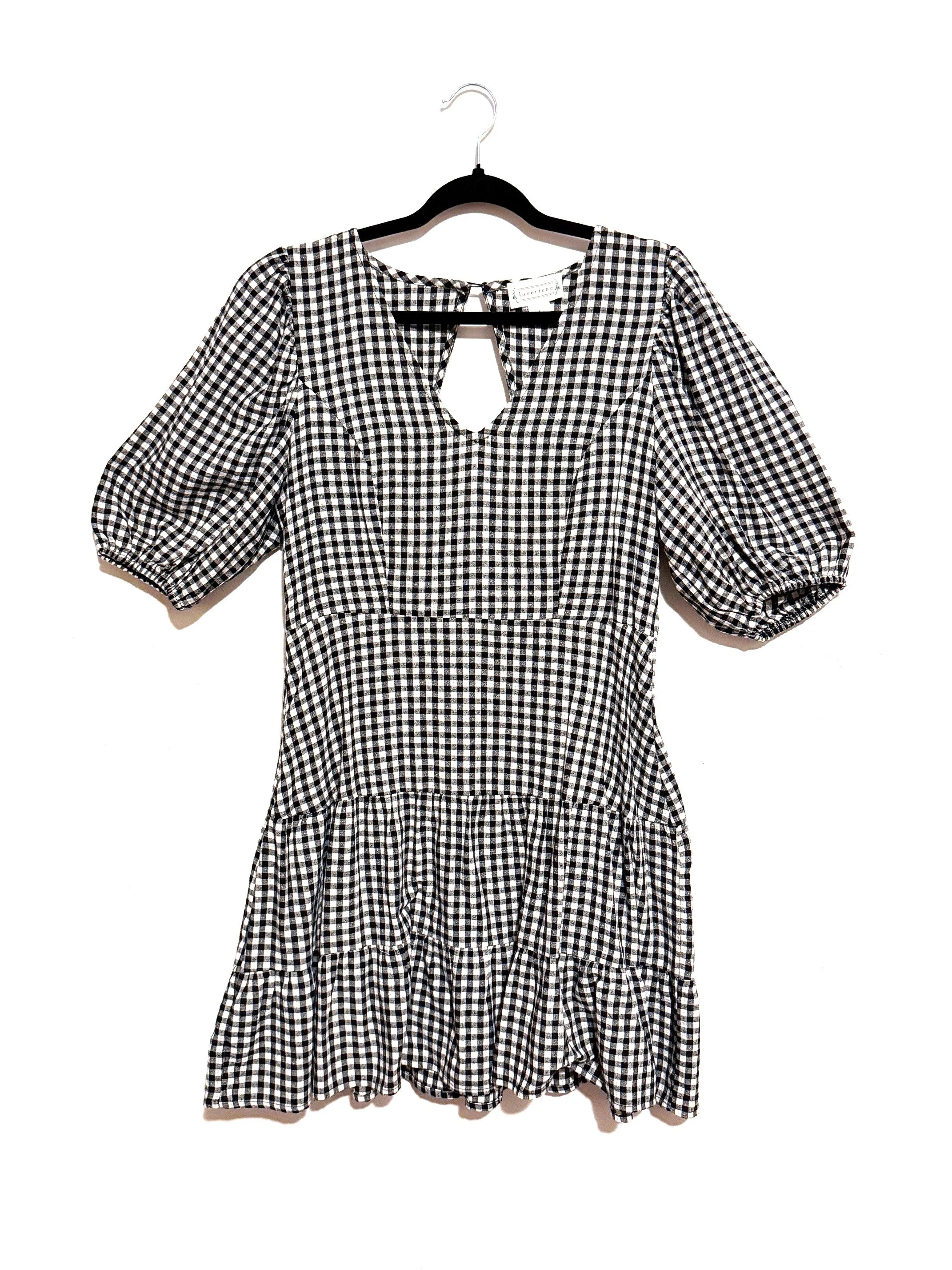 Blackwhiteginghampuffsleevedress.JPG