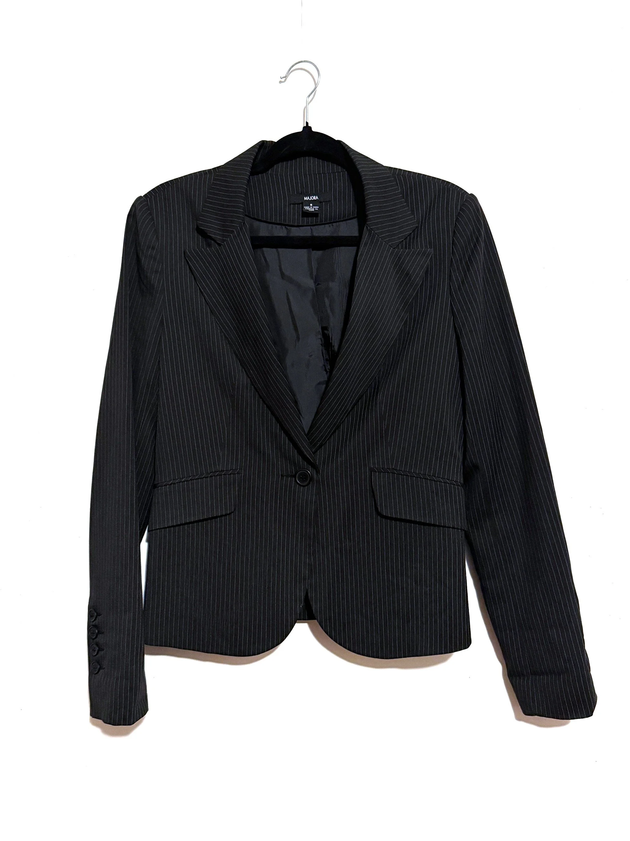 Blackpinstripeblazer.JPG