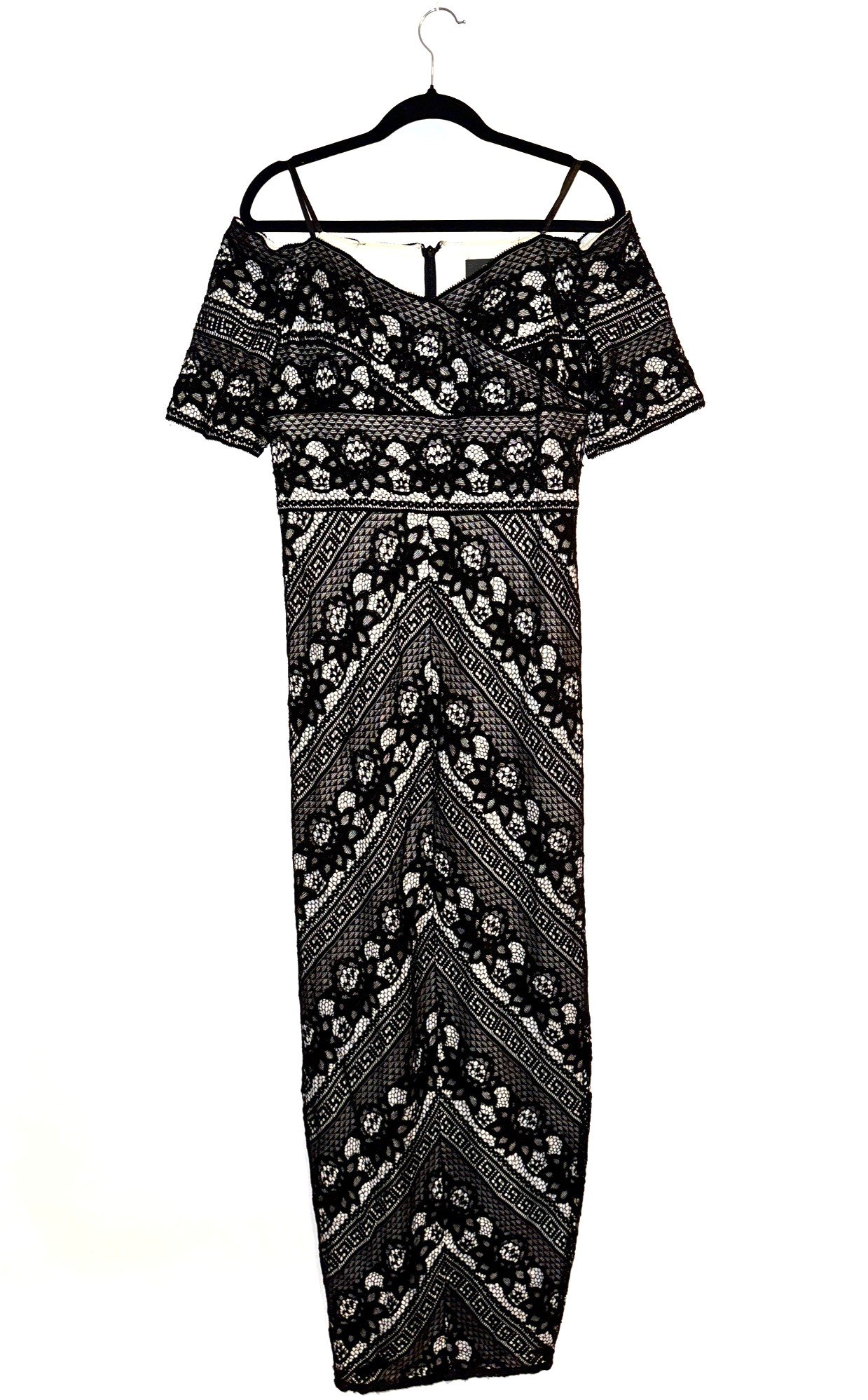 Blackwhitelaceofftheshouldlerlongdress.jpg