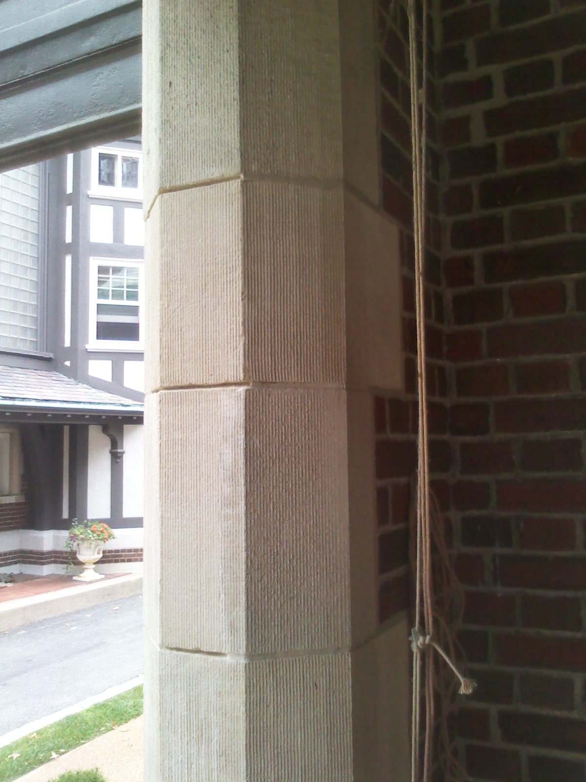Cast stone quoins after restoration.  Lee Lindsey  Stone Works, St. Louis, MO