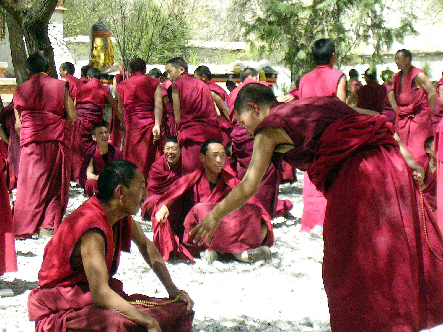 Tibetmonks5.jpg