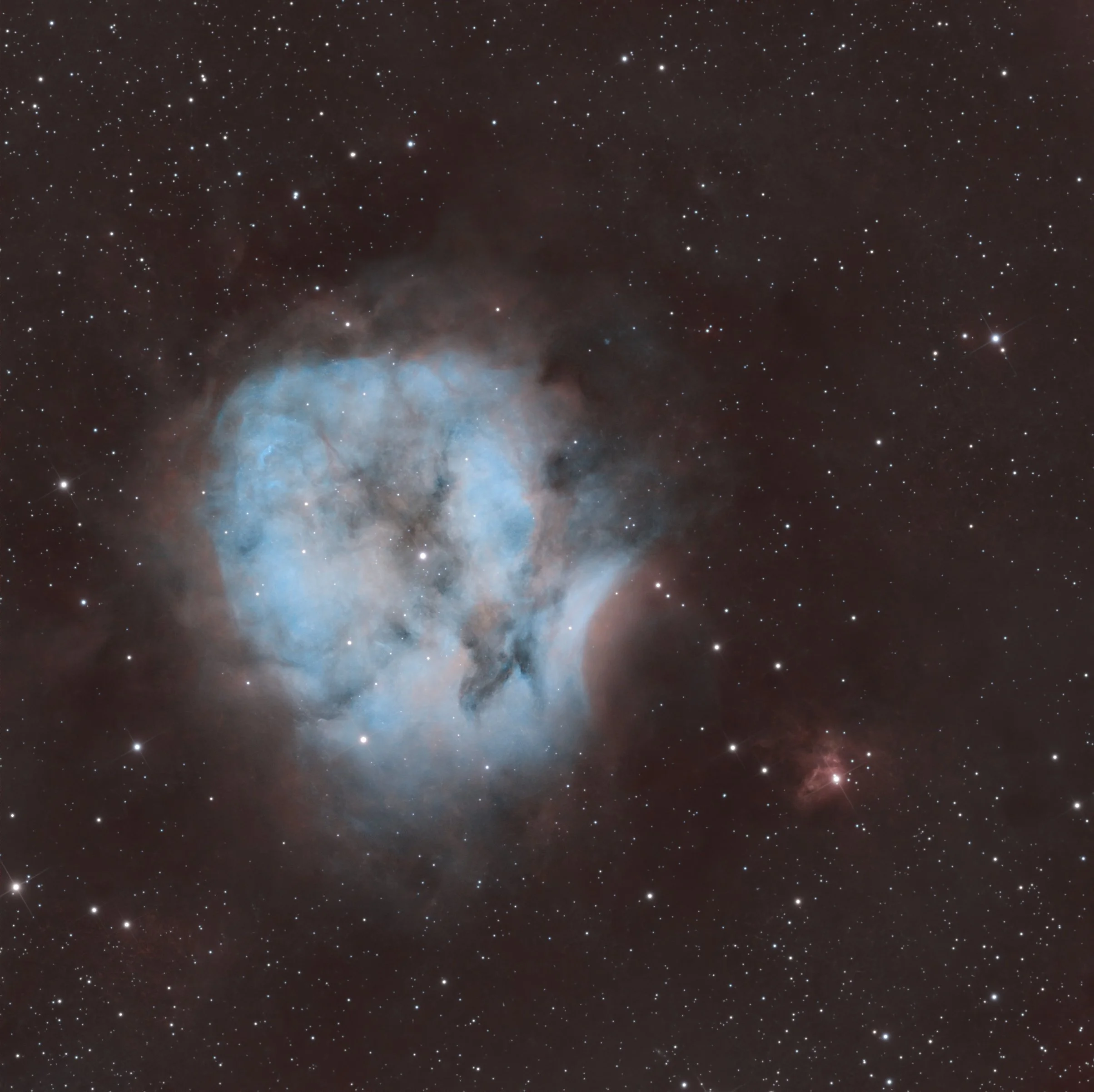 The Cocoon Nebula in Narrowband: 20 Hours Across 4 Clear Nights