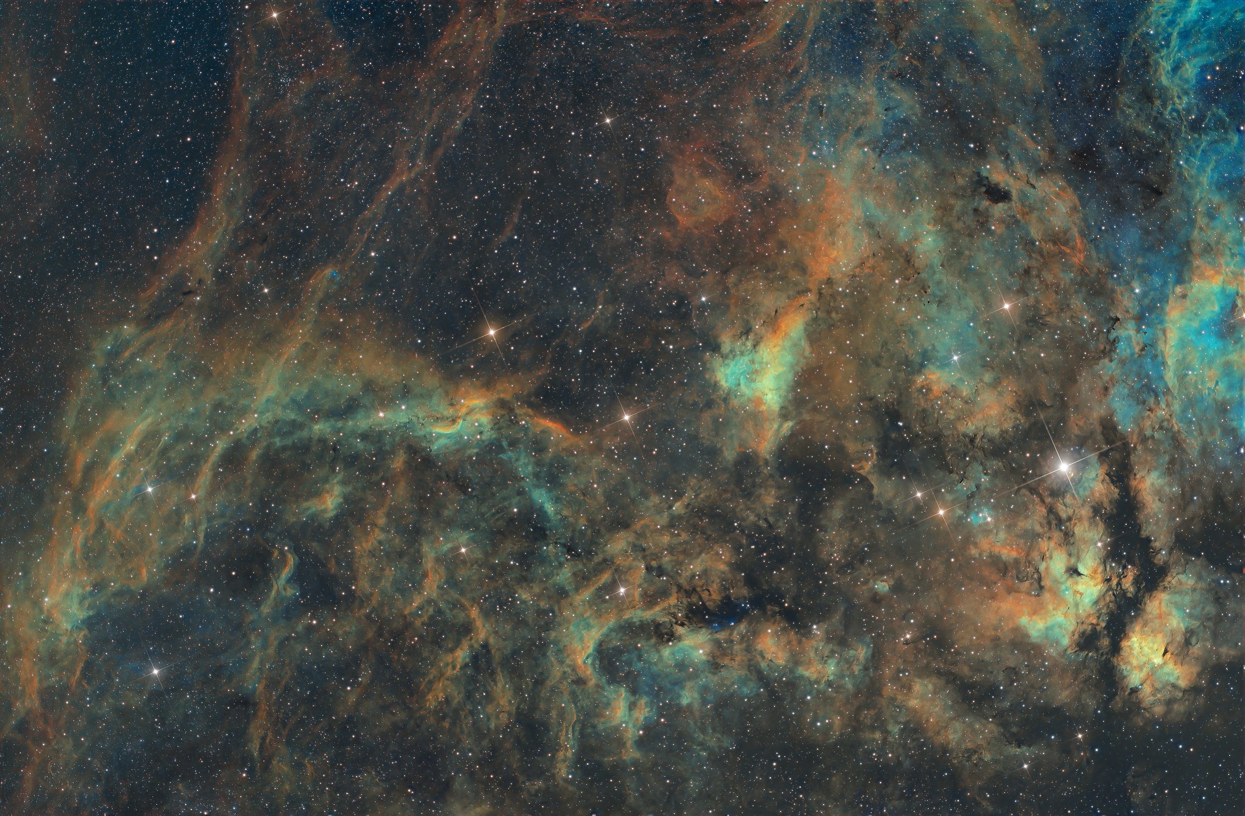 Around Sadr – The Heart of Cygnus in SHO