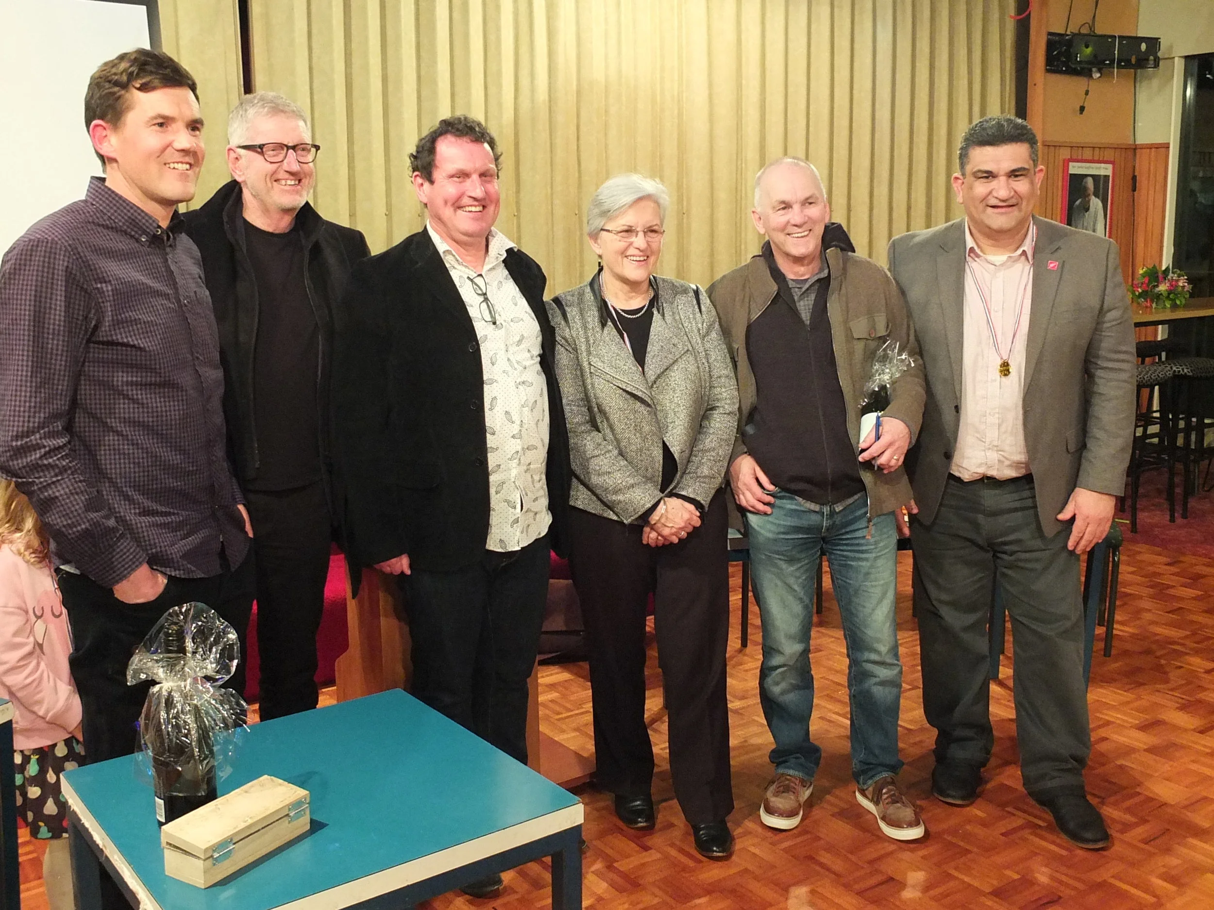 Celebrity Debate-Politicians versus the Media