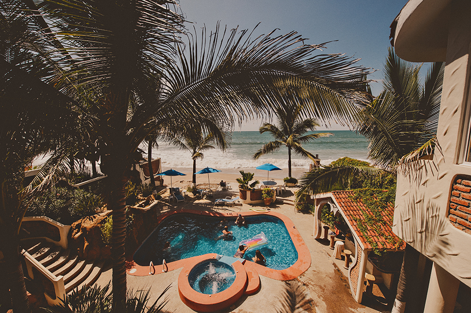 Ashley+Mark_Vallarta_Mazatlan_PuertoVallarta_Blog_KapePhotography_DestinationWedding_WeddingPhotography_Mexico_005.jpg