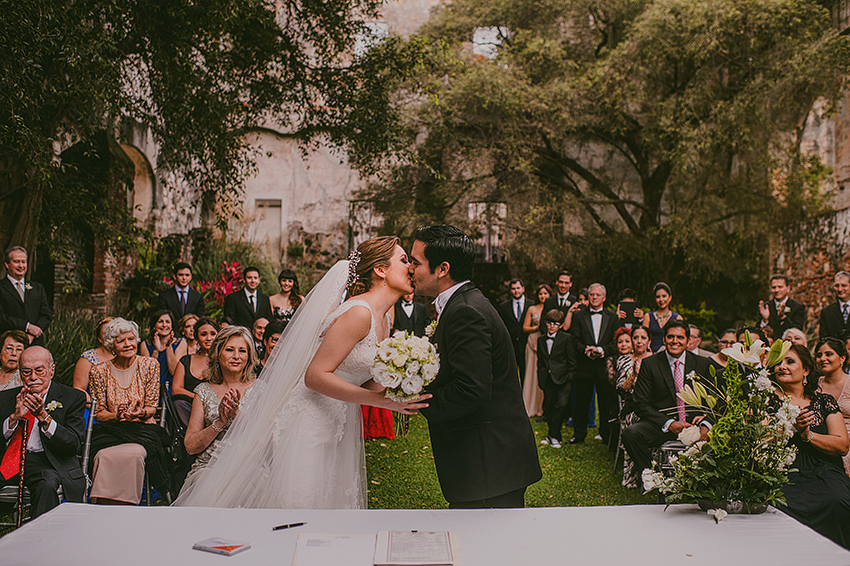 AnaCeci+Luis_Blog_KapePhotography_Cuernavaca_DestinationWedding_Mexico_WeddingPhotographer_054.jpg