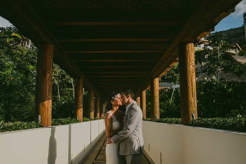 Joshua_Tiffany_Wedding_Puerto_Vallarta_GarzaBlanca_Photographer_Destination_056.jpg