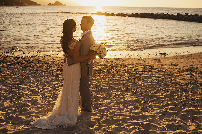 Joshua_Tiffany_Wedding_Puerto_Vallarta_GarzaBlanca_Photographer_Destination_095.jpg