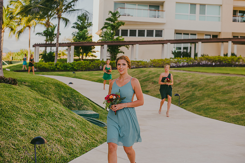 Kelsey+Chris_Blog_PuertoVallarta_DestinationWedding_Weddingphotography_KapePhotography_Mexico_057.jpg