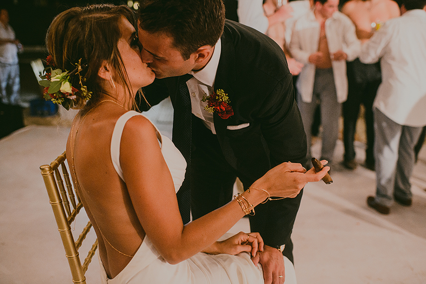 Kelsey+Chris_Blog_PuertoVallarta_DestinationWedding_Weddingphotography_KapePhotography_Mexico_227.jpg