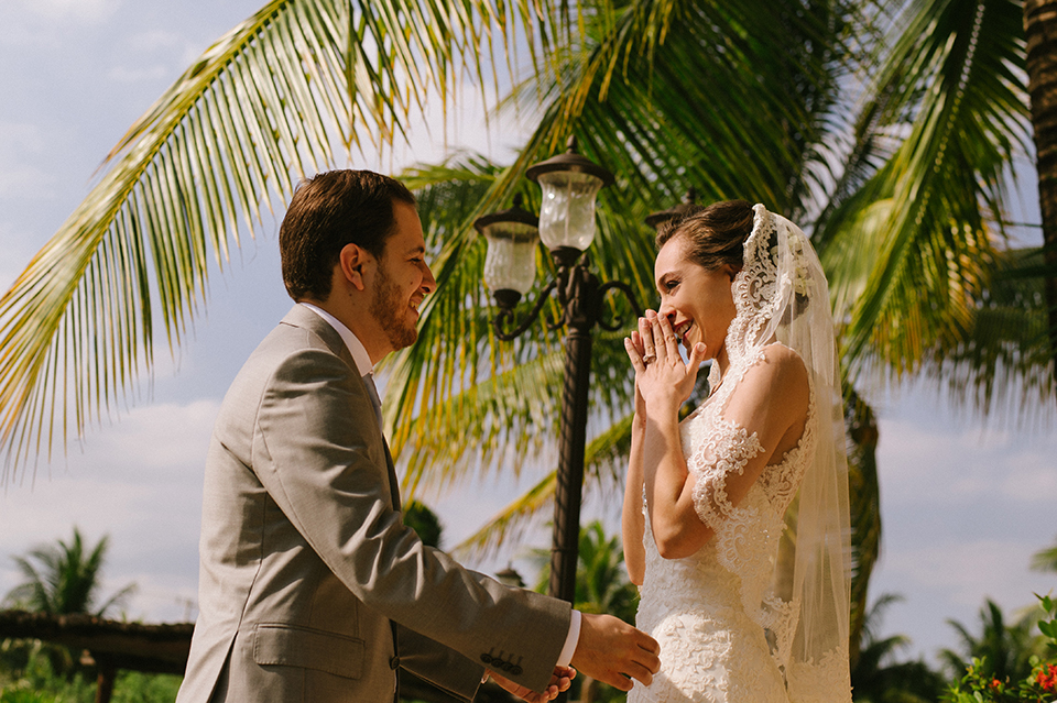 Sam+Alejandro_PlayadelCarmen_KapePhotography_destinationwedding_weddingphotography_mexico_fotografo_boda_cancun_rivieramaya_villasolyluna022.jpg