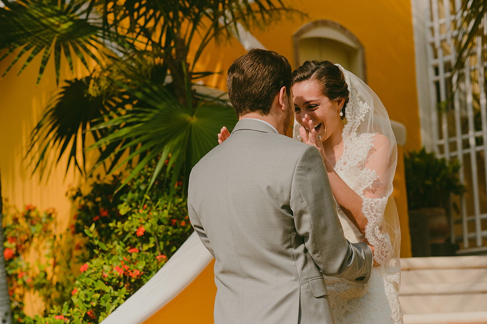 Sam+Alejandro_PlayadelCarmen_KapePhotography_destinationwedding_weddingphotography_mexico_fotografo_boda_cancun_rivieramaya_villasolyluna025.jpg