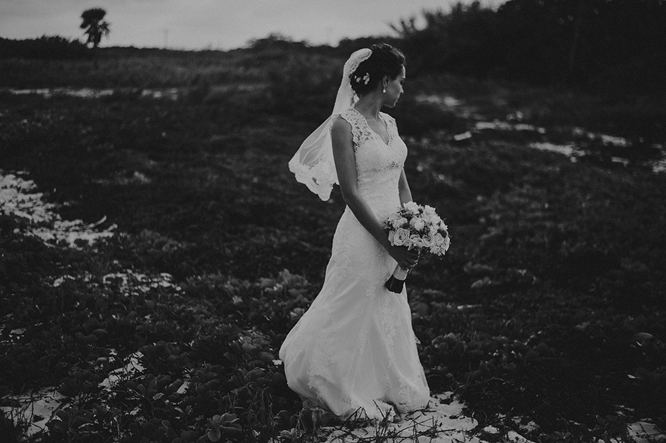 Sam+Alejandro_PlayadelCarmen_KapePhotography_destinationwedding_weddingphotography_mexico_fotografo_boda_cancun_rivieramaya_villasolyluna050.jpg