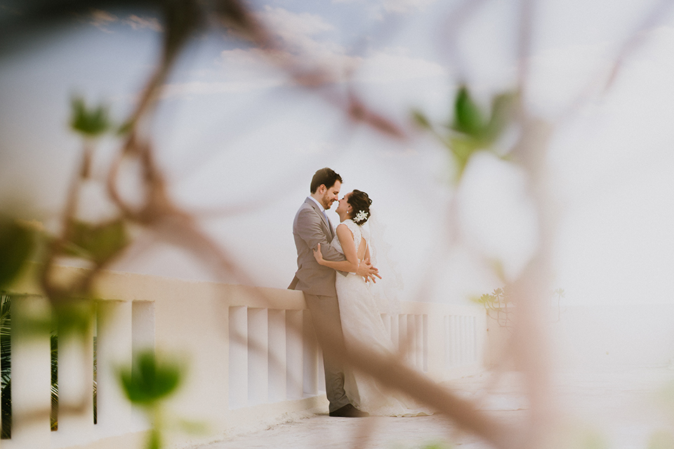 Sam+Alejandro_PlayadelCarmen_KapePhotography_destinationwedding_weddingphotography_mexico_fotografo_boda_cancun_rivieramaya_villasolyluna063.jpg