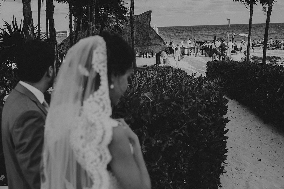 Sam+Alejandro_PlayadelCarmen_KapePhotography_destinationwedding_weddingphotography_mexico_fotografo_boda_cancun_rivieramaya_villasolyluna067.jpg