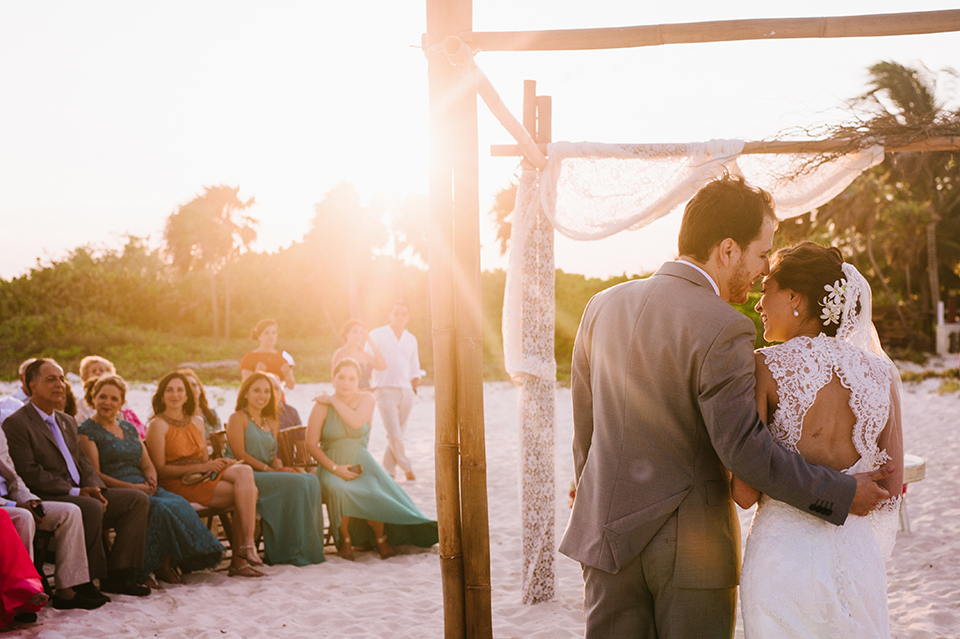 Sam+Alejandro_PlayadelCarmen_KapePhotography_destinationwedding_weddingphotography_mexico_fotografo_boda_cancun_rivieramaya_villasolyluna087.jpg