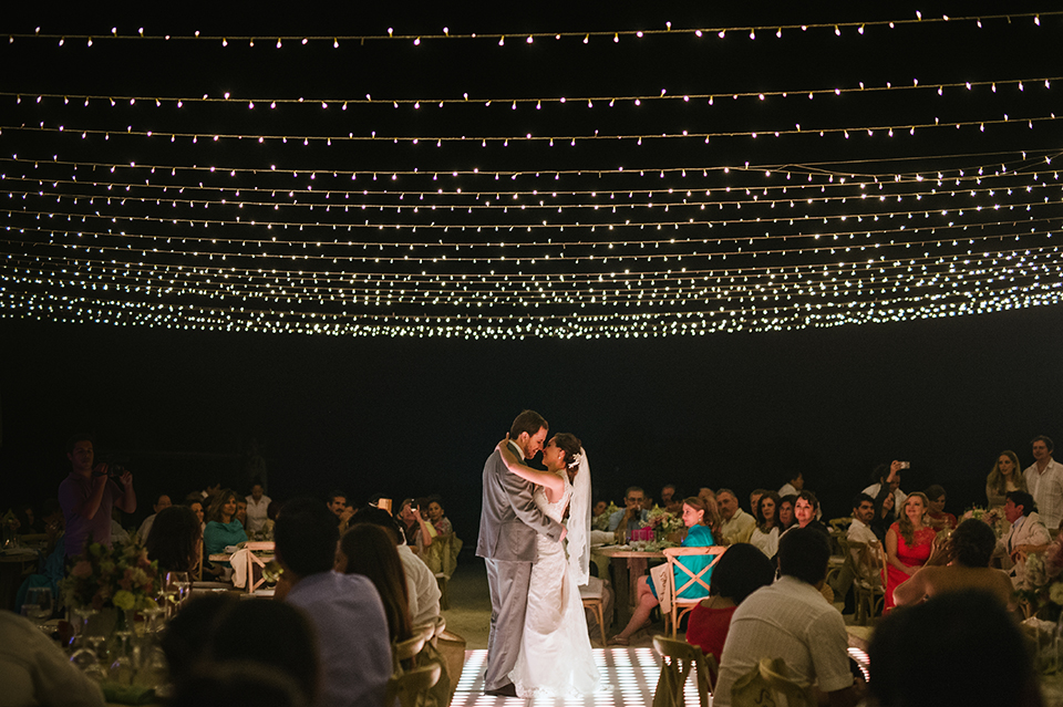 Sam+Alejandro_PlayadelCarmen_KapePhotography_destinationwedding_weddingphotography_mexico_fotografo_boda_cancun_rivieramaya_villasolyluna120.jpg