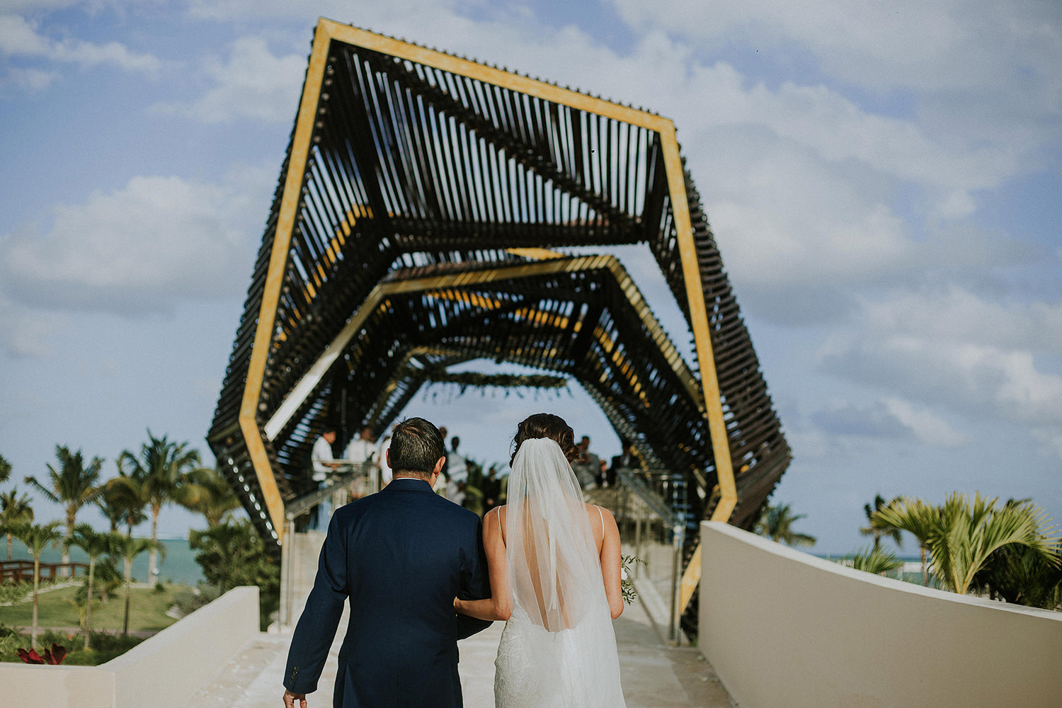 CherylReed_Wedding_Kape_Photography_WeddingPhotography_Mexico_Boda_Fotografia_Royalton_Hideway_Cancun_RivieraMaya_PlayadelCarmen_Beach_235FB_BLOG.jpg