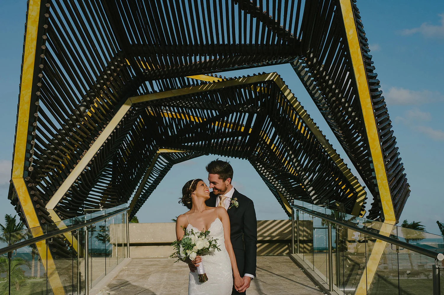 CherylReed_Wedding_Kape_Photography_WeddingPhotography_Mexico_Boda_Fotografia_Royalton_Hideway_Cancun_RivieraMaya_PlayadelCarmen_Beach_429FB_BLOG.jpg