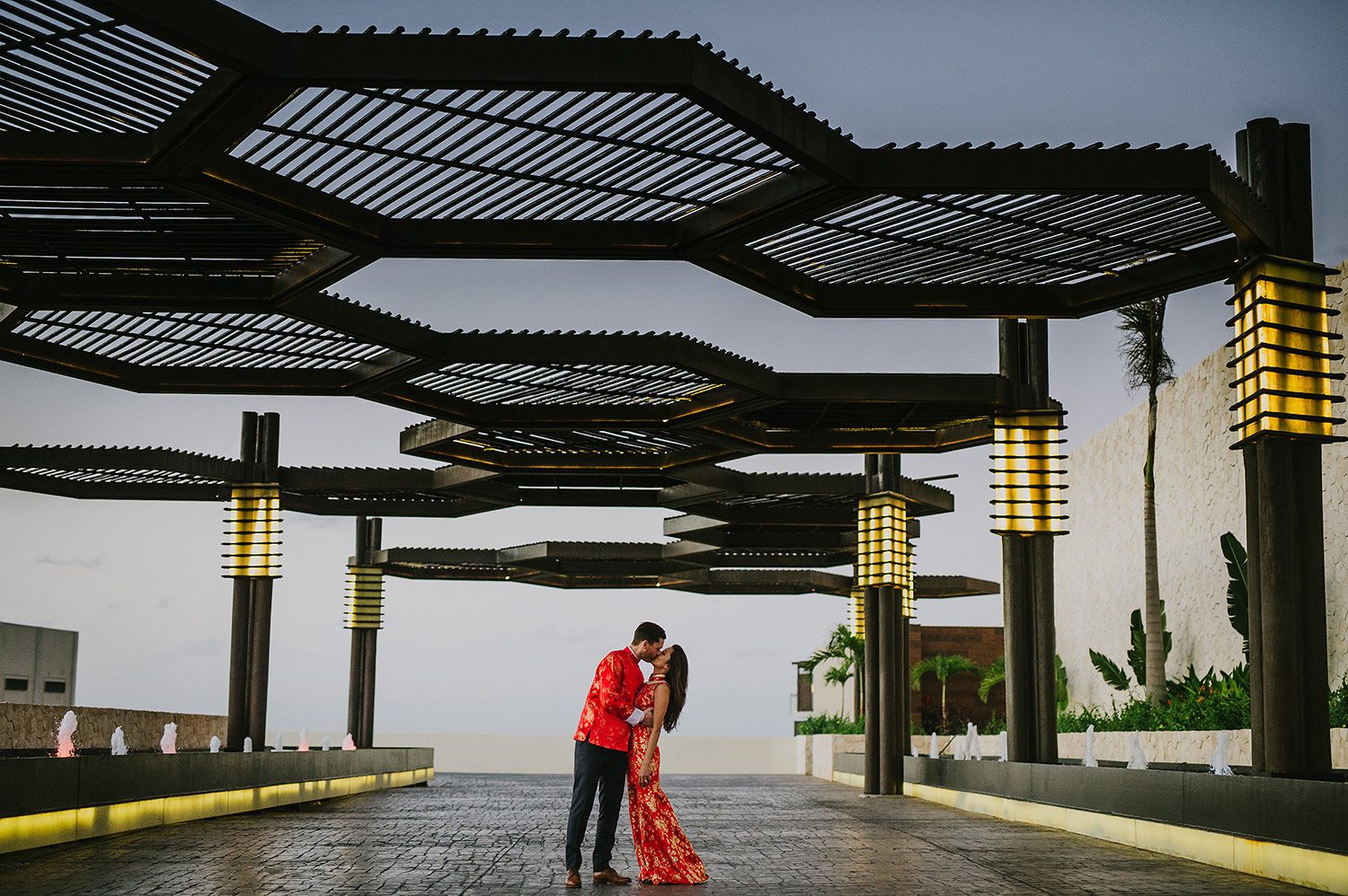 CherylReed_Wedding_Kape_Photography_WeddingPhotography_Mexico_Boda_Fotografia_Royalton_Hideway_Cancun_RivieraMaya_PlayadelCarmen_Beach_1120FB_BLOG.jpg