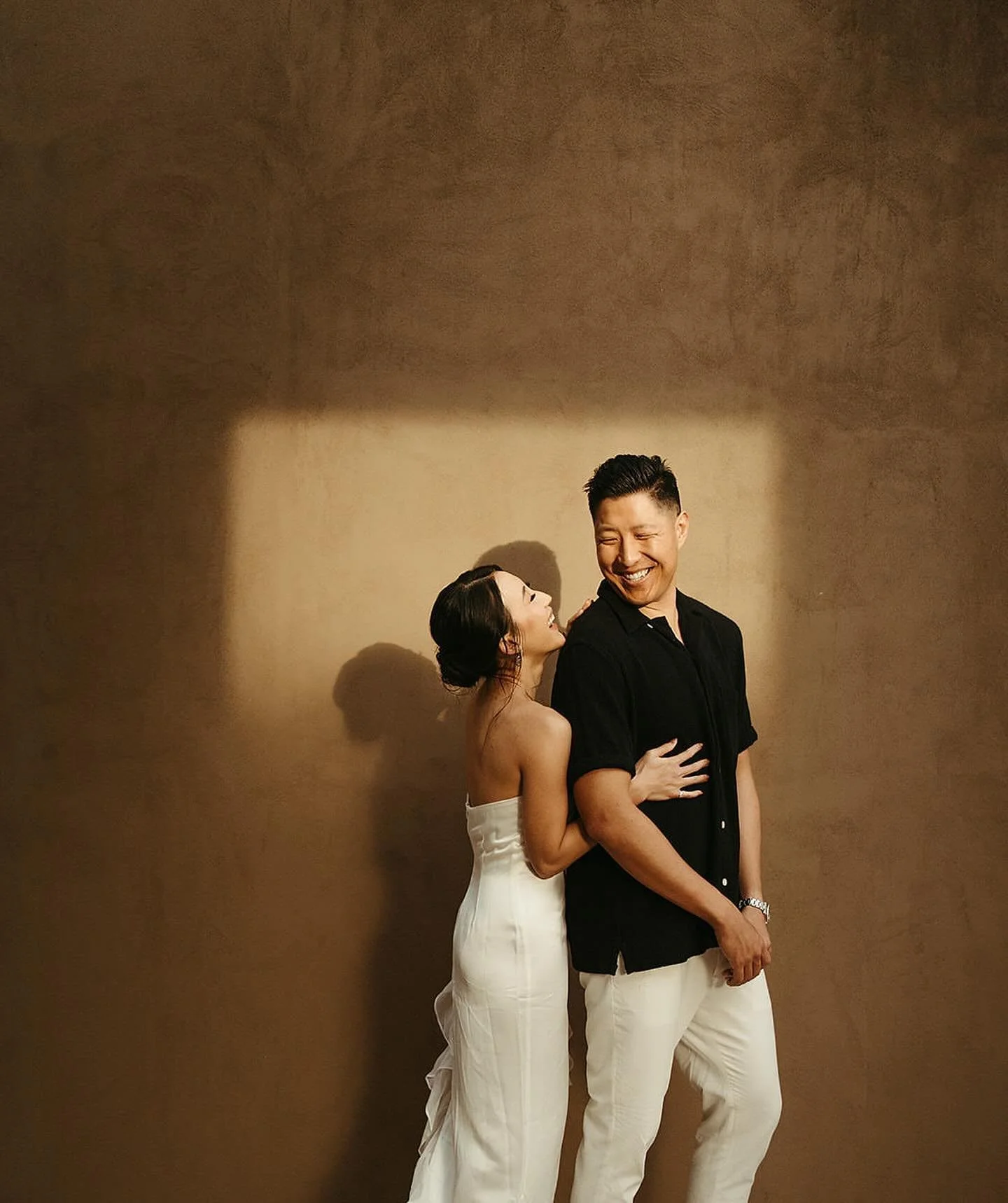 A little remix of an all time favorite couple in our top Cabo spots🌵 
&bull;
&bull;
Venue: @acreresort @acre.wedding @jwloscabos 
Planning: @aboutlove.events 
Florist: @kamala_floraldesign 
@allieeoops &amp; @chrisking15