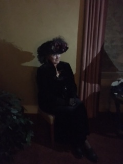 Mrs Louise Crawford Hill medium re-enactment room 904.JPG