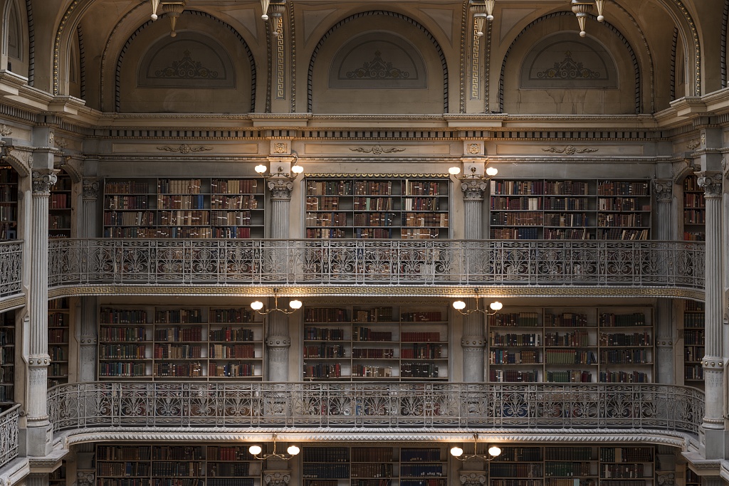 George Peabody Library, formerly the Library of the Peabody Institute of the City of Baltimore by Carol Highsmith.jpg