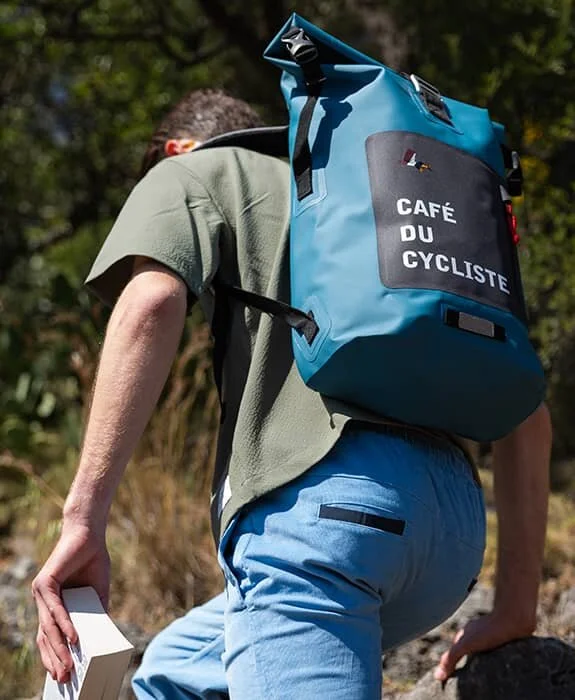 du adventurer waterproof backpack