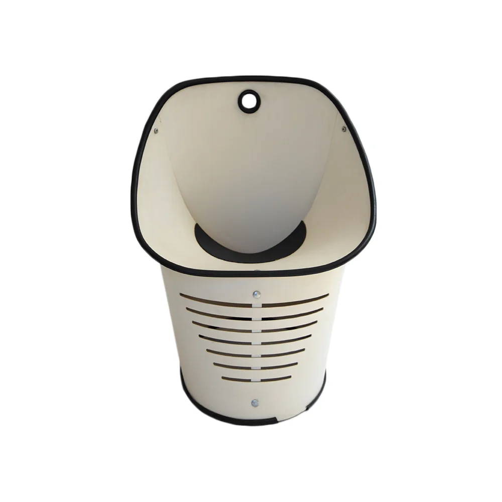 henner_white1_-websquare.jpg