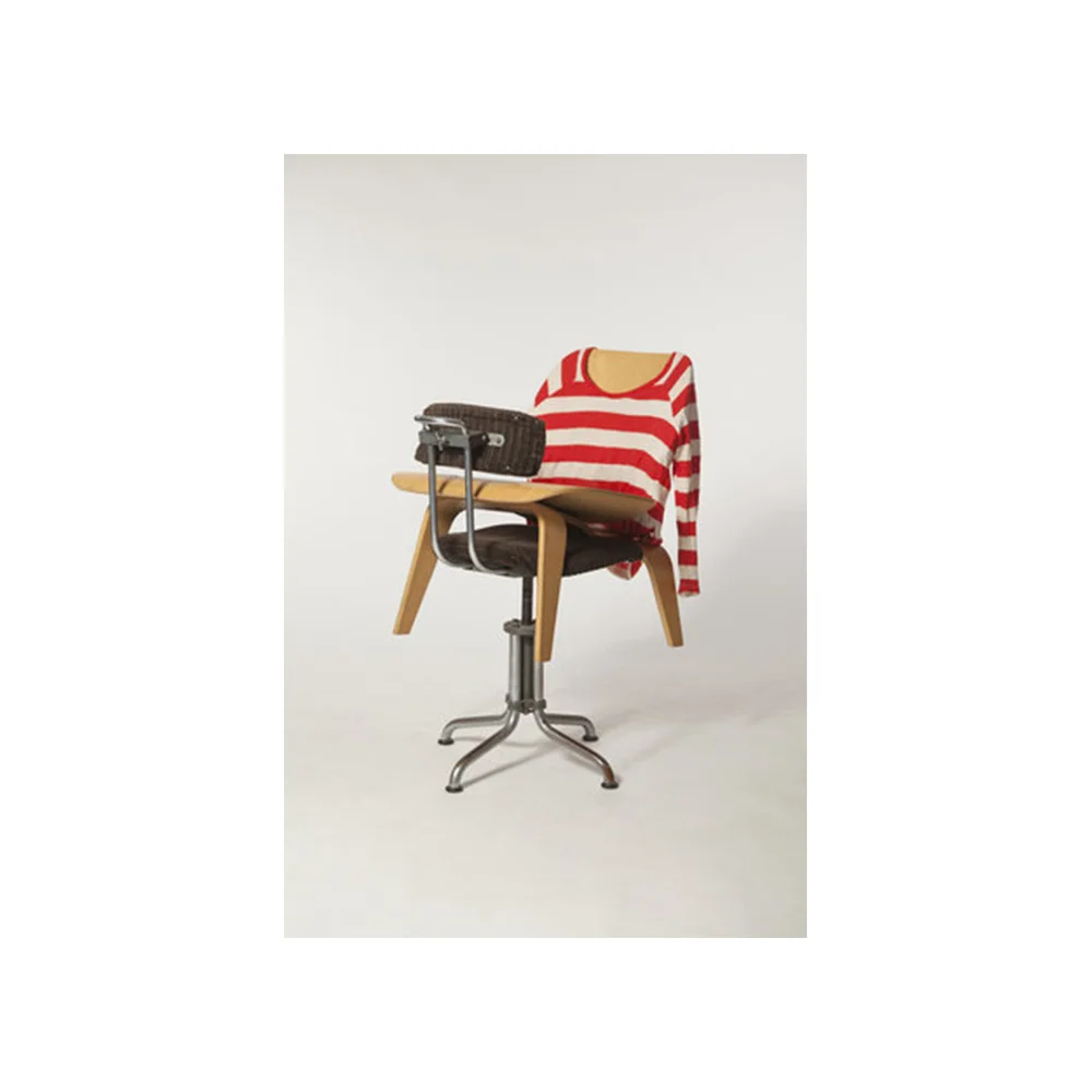 kM_CHAIR AFFAIR8-websquare.jpg