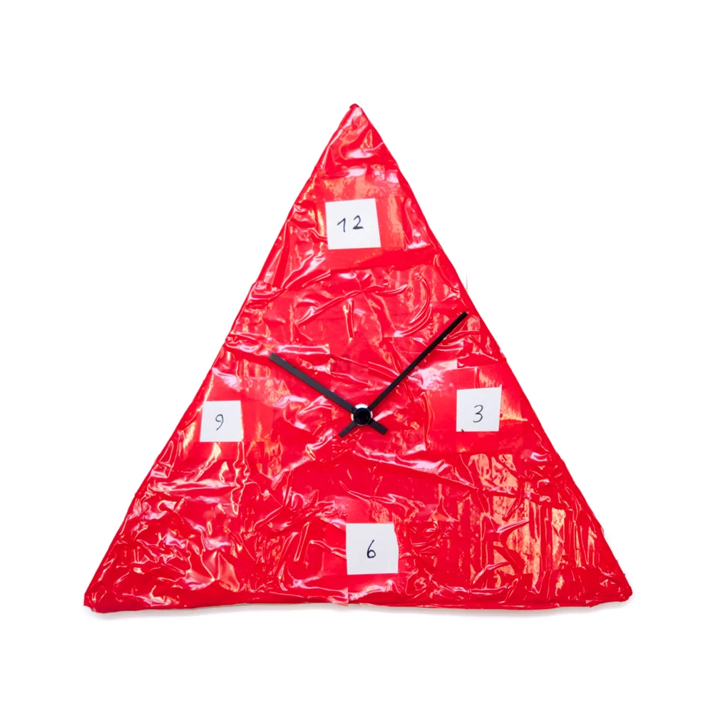 Clock-OlivierVanZummerenTriangle-websquare.jpg
